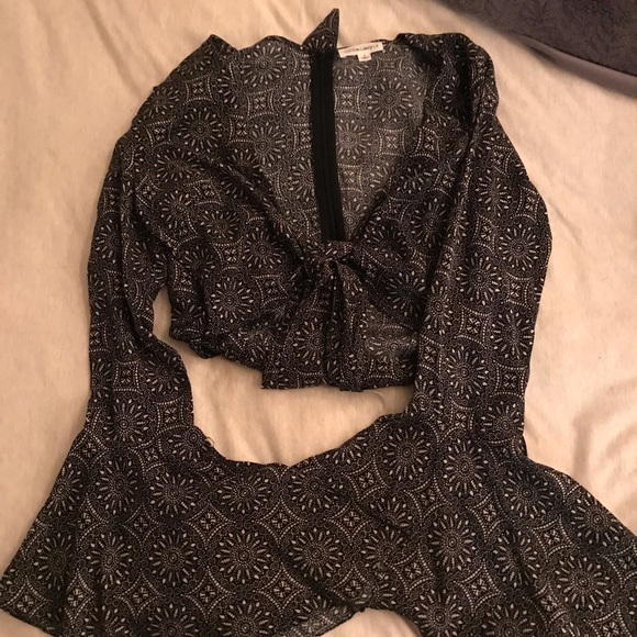 Cotton Candy LA Cutout Tie Romper *In black* - Picture 5 of 8